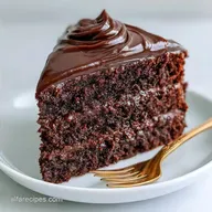 Rich Chocolate Fudge Cake for 12 Servings