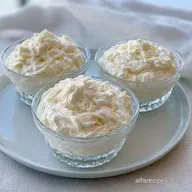 White Chocolate Mousse Cup for 4 Servings