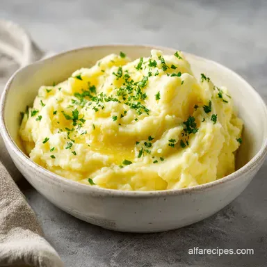 Mashed Potatoes in 30 Minutes: A Creamy Instant Pot Recipe Recipe Card