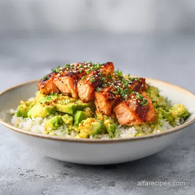 Rice Bowl Recipe with Salmon and Avocado in 25 Minutes